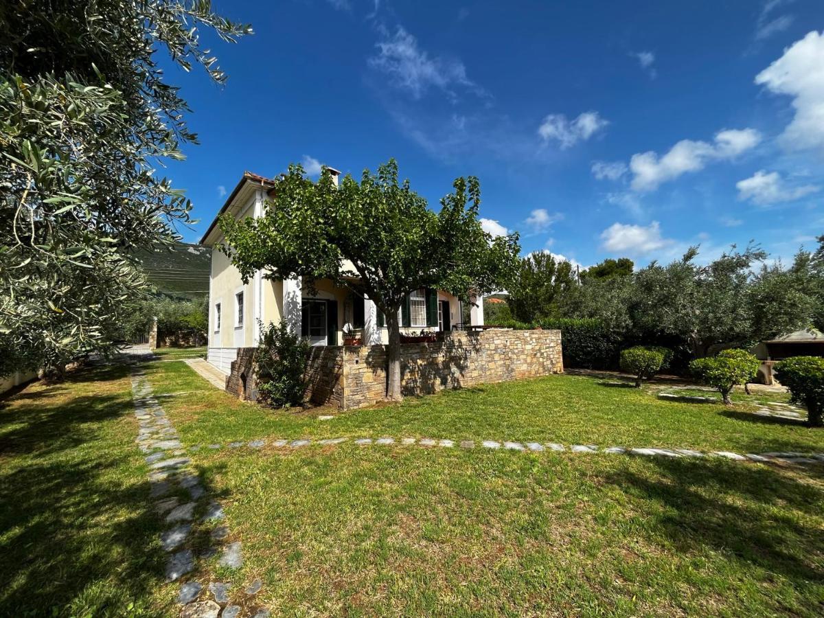 Villa Liana Sourpi Extérieur photo