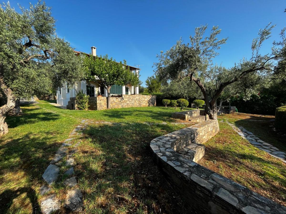 Villa Liana Sourpi Extérieur photo